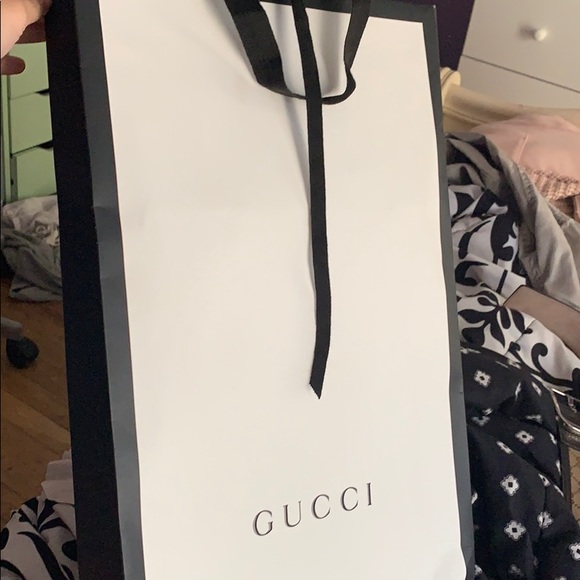 Gucci Bag - Picture 2 of 3